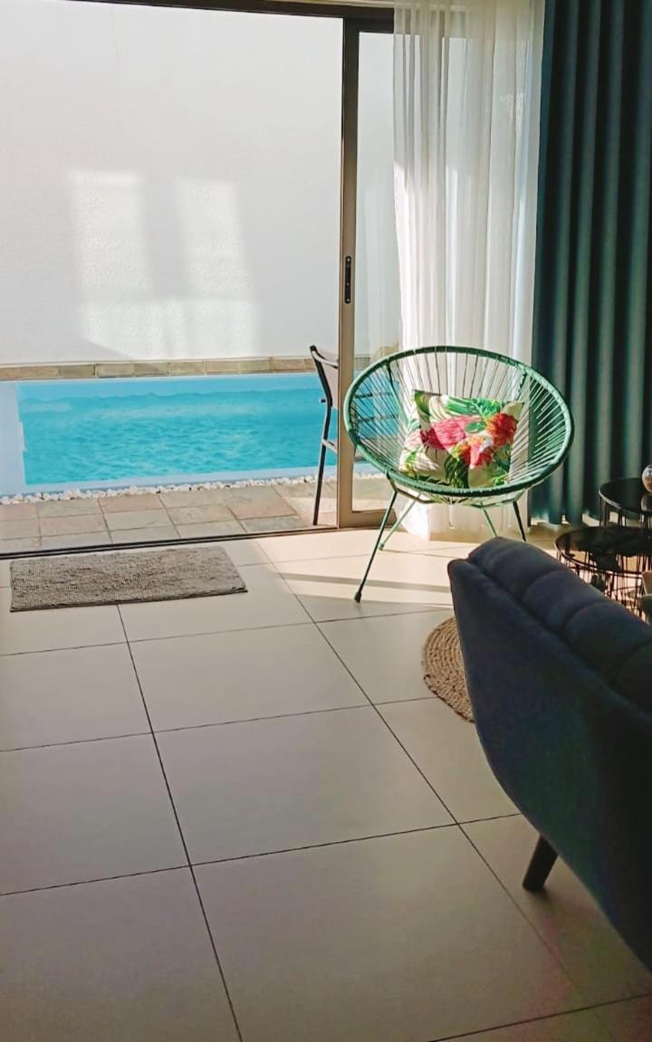 3Bed Villa With Private Pool And Rooftop With A Sea View In Flic-En-Flac, Mauritius ภายนอก รูปภาพ